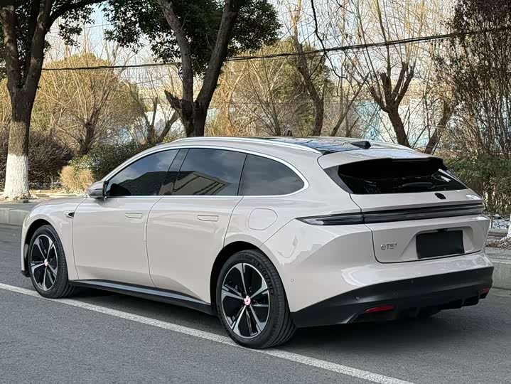 Фото 4 - Nio ET5T