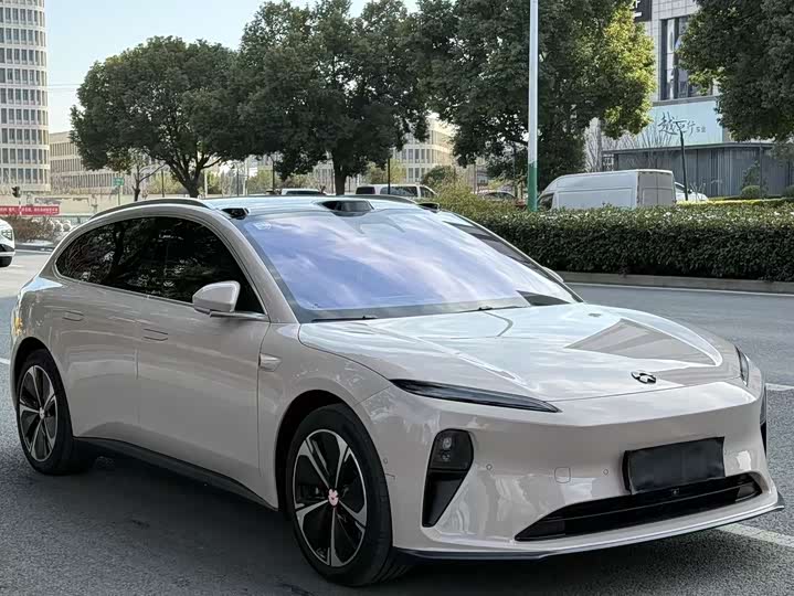 Фото 7 - Nio ET5T