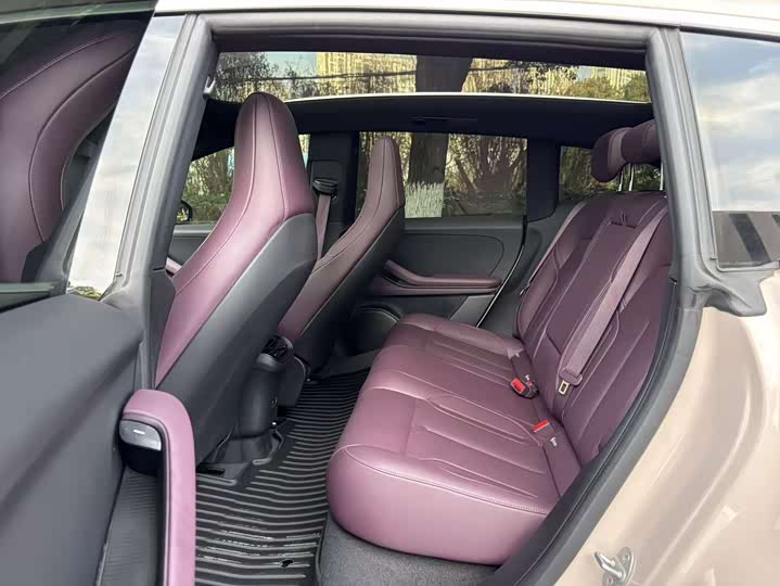 Фото 9 - Nio ET5T