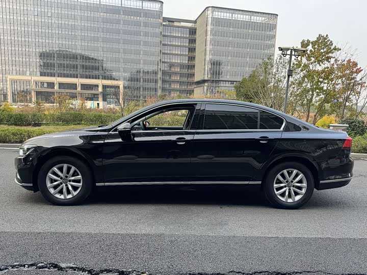 Фото 7 - Volkswagen Magotan