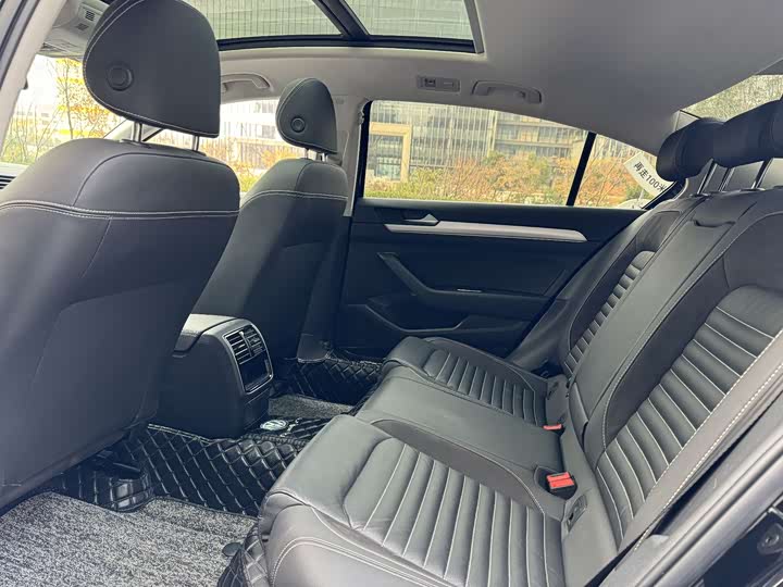 Фото 9 - Volkswagen Magotan