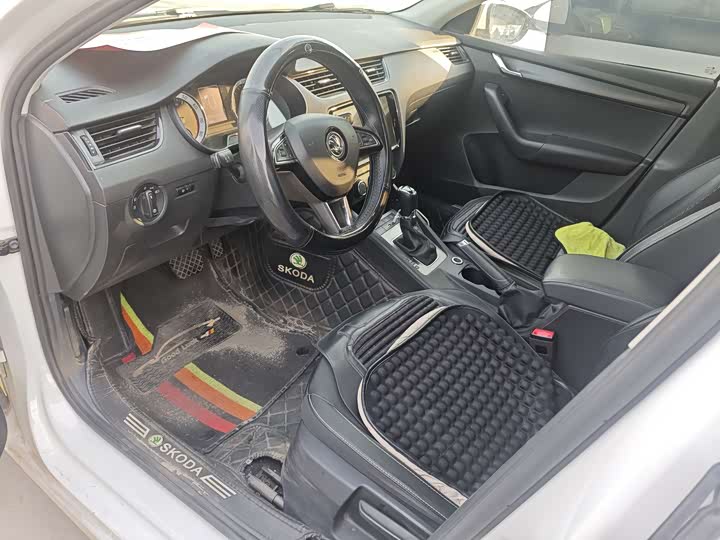 Фото 5 - Skoda Octavia Pro