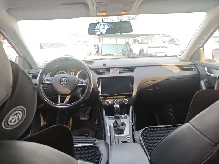 Фото 9 - Skoda Octavia Pro