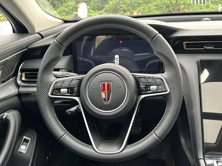 Фото 5 - Hongqi H5