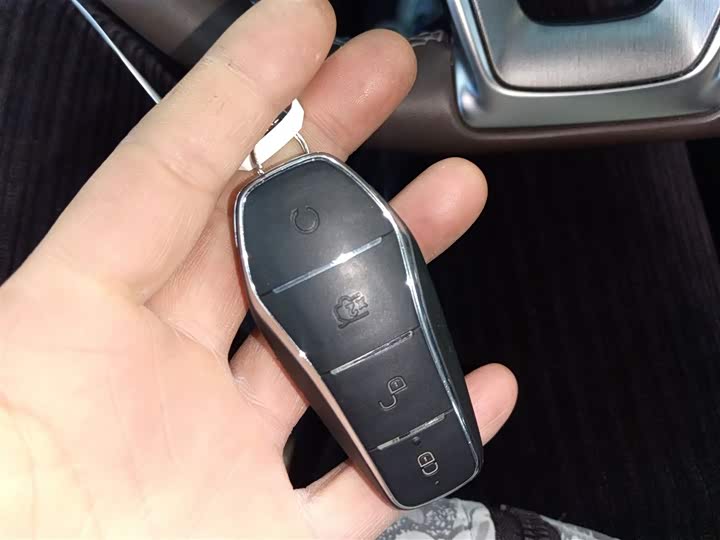 Фото 9 - BYD Qin Plus