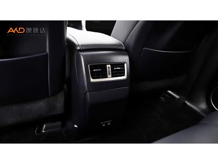 Фото 9 - Lexus RX