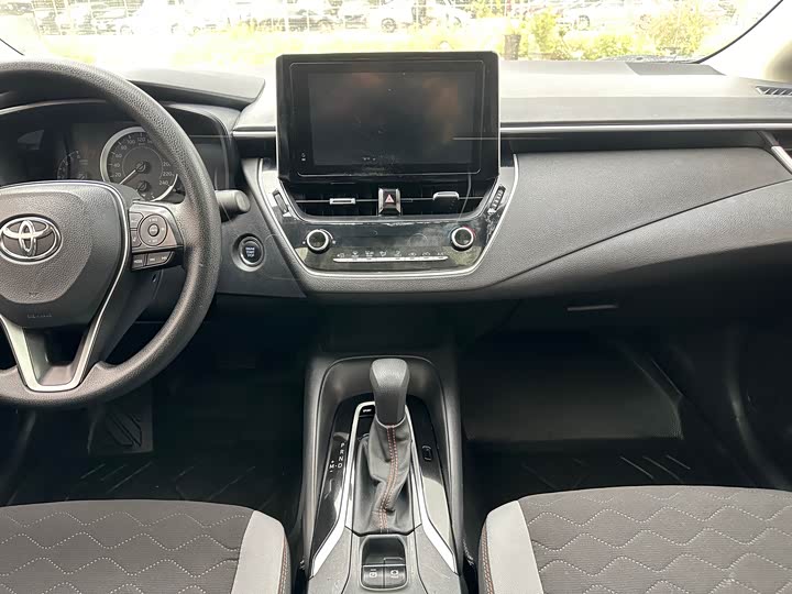 Фото 7 - Toyota Corolla