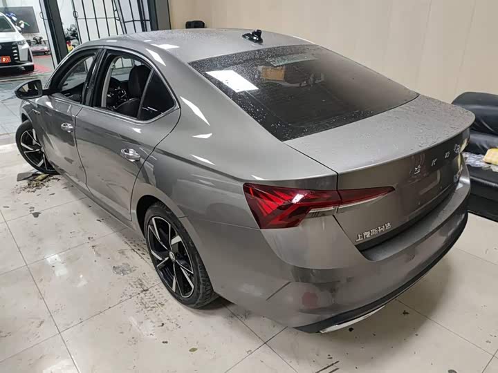 Фото 3 - Skoda Octavia Pro