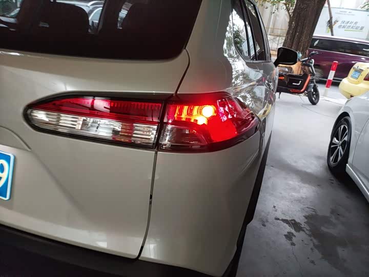 Фото 8 - Toyota Frontlander