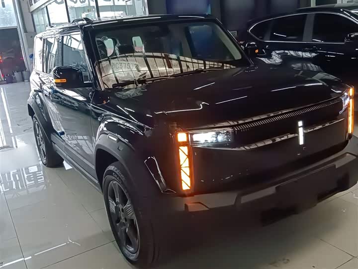 Фото 4 - Chery iCar 03