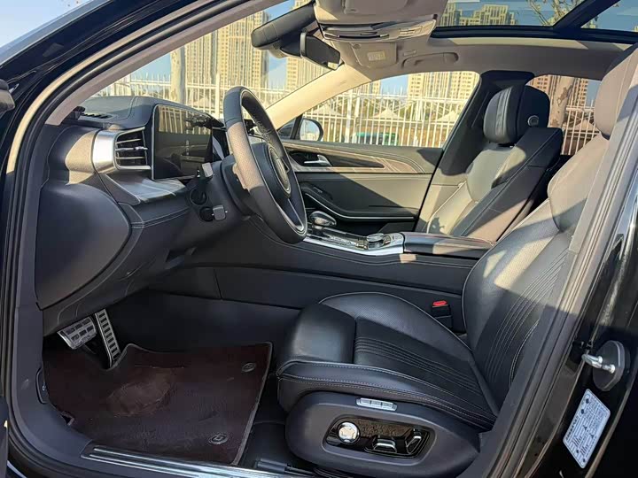 Фото 4 - Hongqi H9