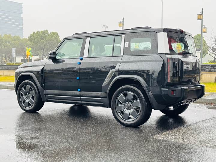 Фото 7 - Chery iCar 03T