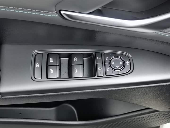 Фото 9 - BYD Qin Plus