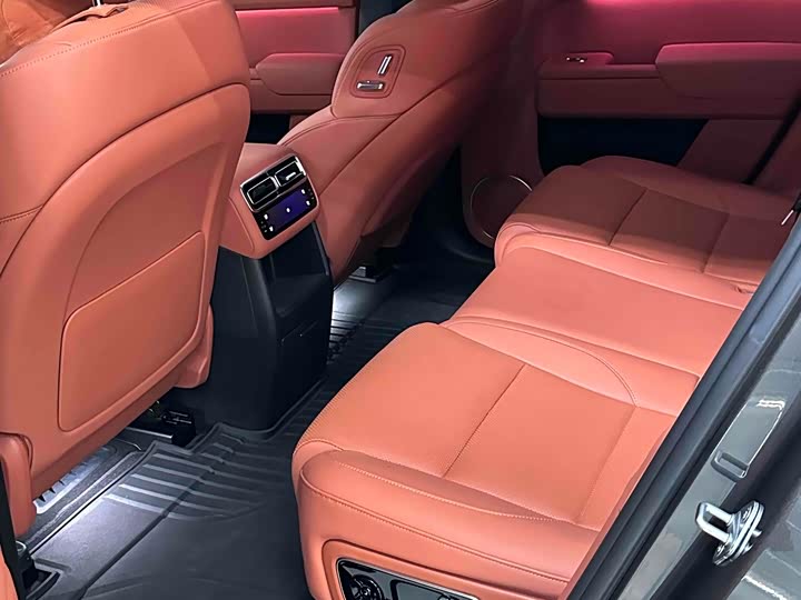 Фото 8 - LiXiang L7