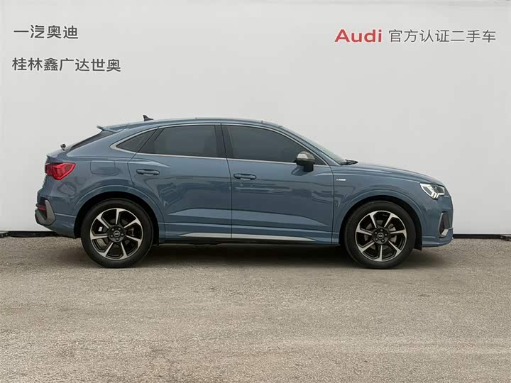 Фото 3 - Audi Q3 Sportback