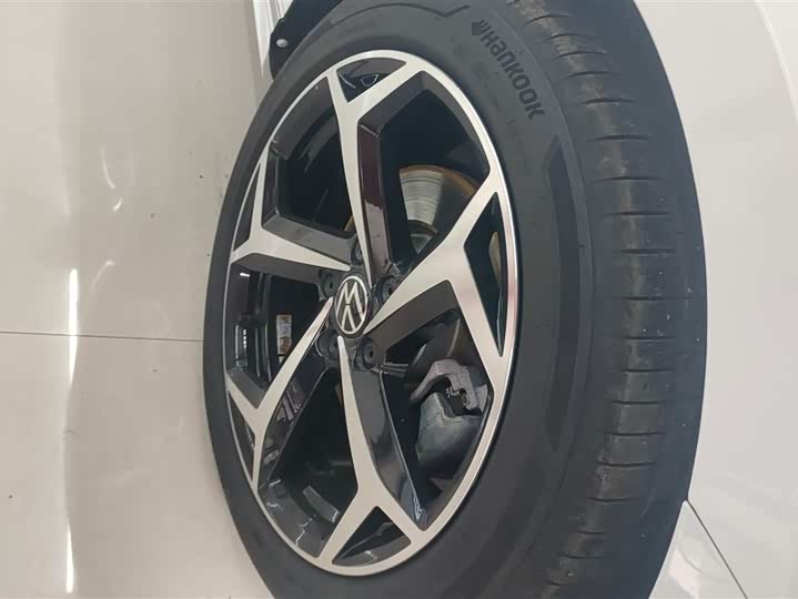 Фото 6 - Volkswagen Magotan