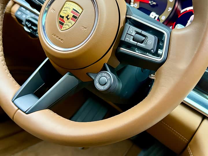 Фото 3 - Porsche Panamera