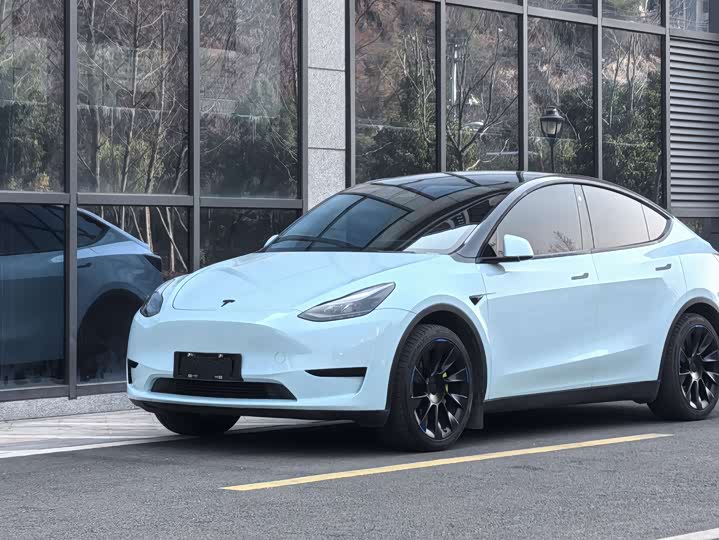 Фото 7 - Tesla Model Y