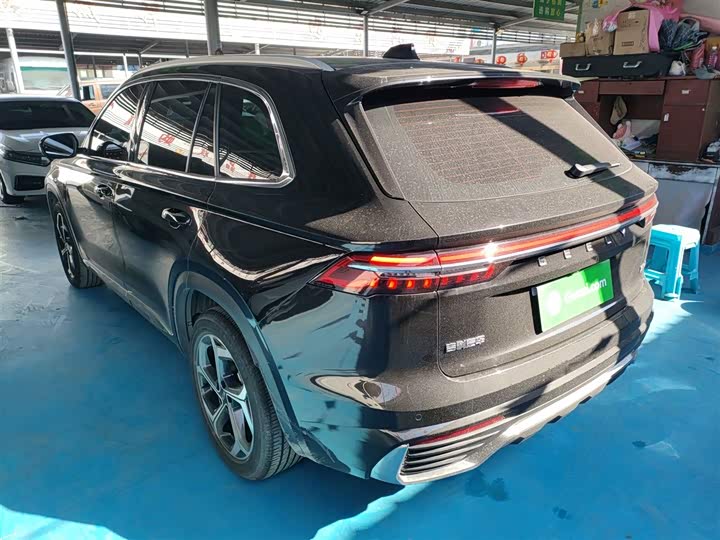 Фото 5 - Geely Monjaro