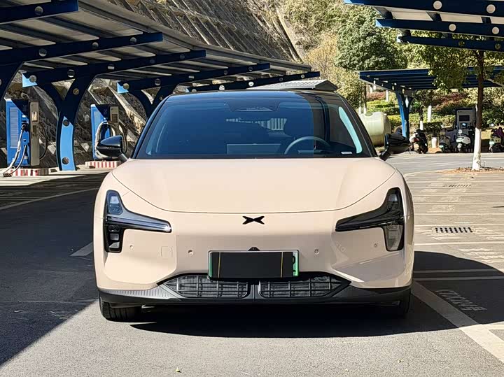 Фото 2 - XPeng Mona M03