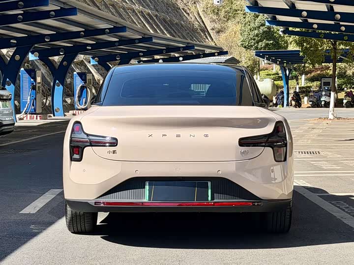 Фото 4 - XPeng Mona M03