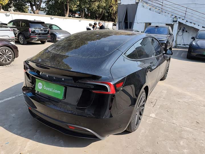 Фото 7 - Tesla Model 3