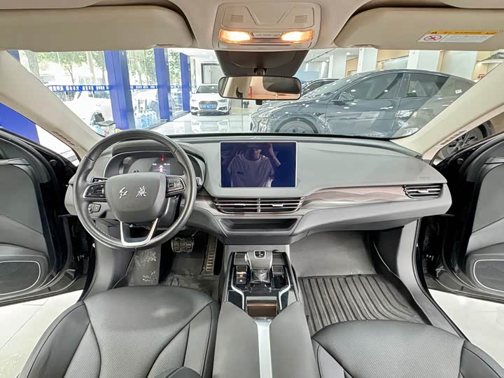 Фото 5 - Hongqi E-QM5