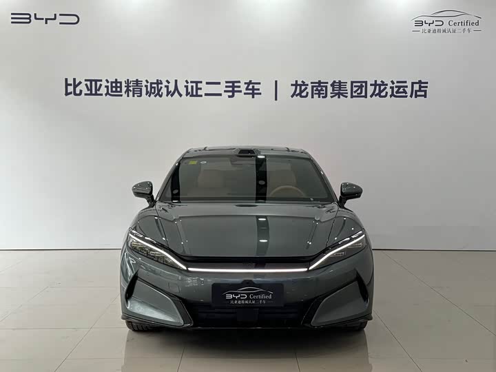 Фото 2 - BYD Han L