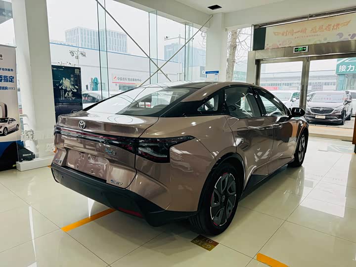 Фото 5 - Toyota bZ3