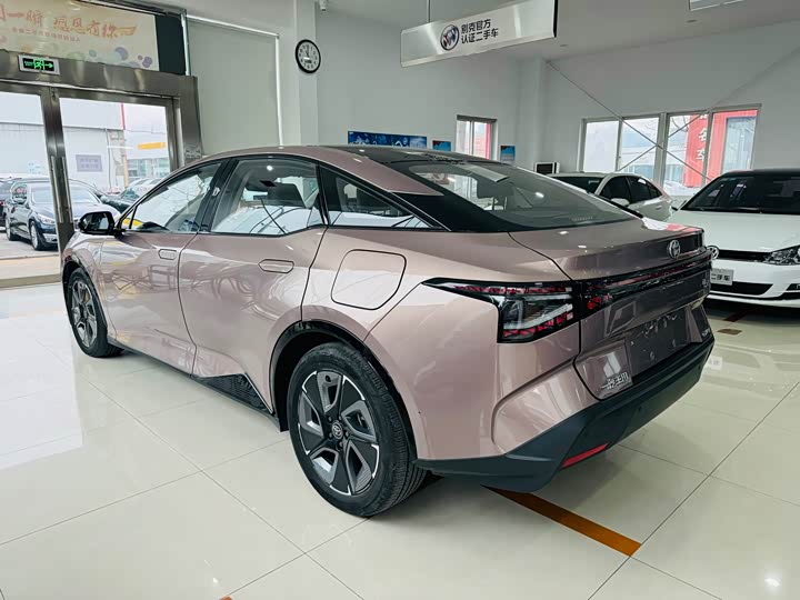 Фото 6 - Toyota bZ3