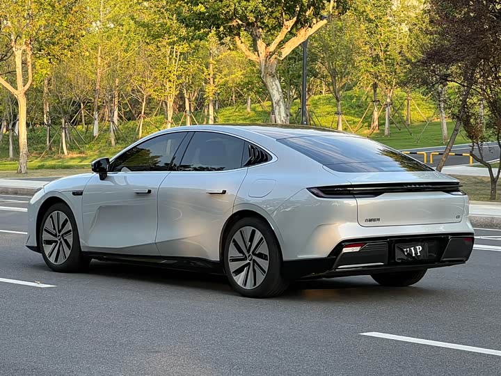 Фото 6 - Geely Galaxy E8