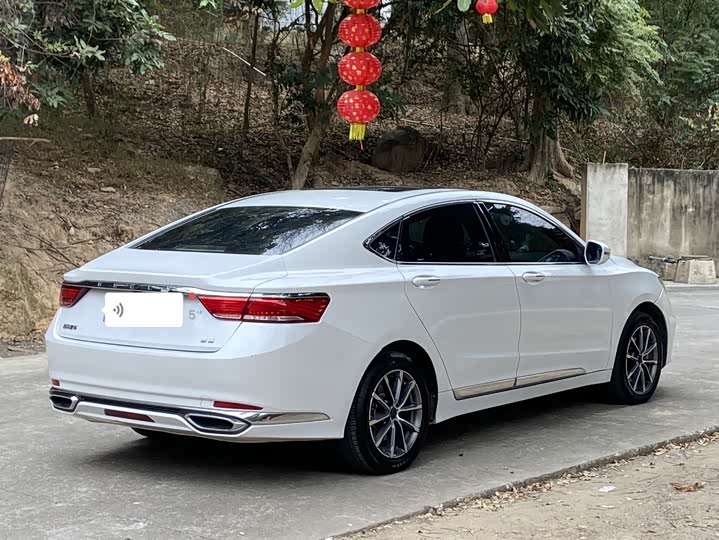 Фото 7 - Geely Emgrand GT