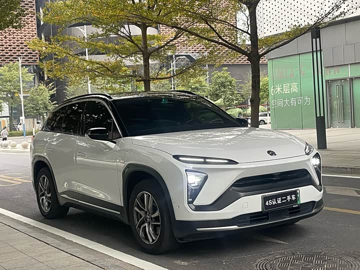 Фото 3 - Nio ES6