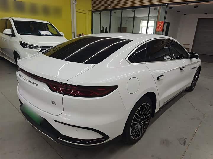 Фото 7 - BYD Han