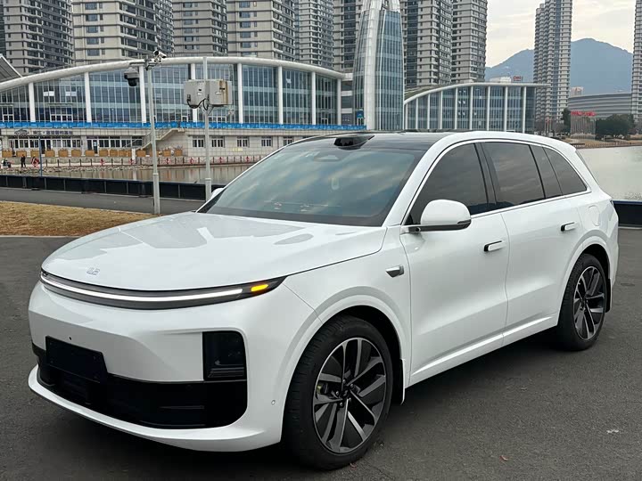 Фото 1 - LiXiang L6