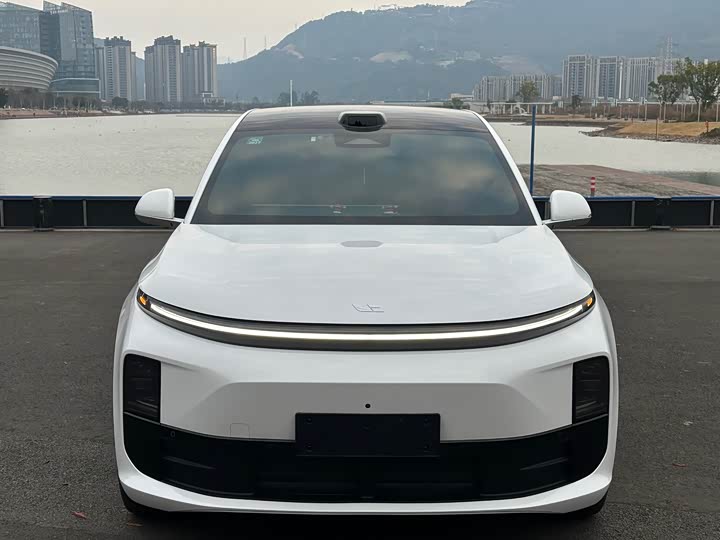 Фото 2 - LiXiang L6