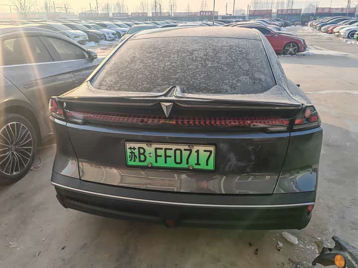 Фото 8 - Changan Deepal SL03