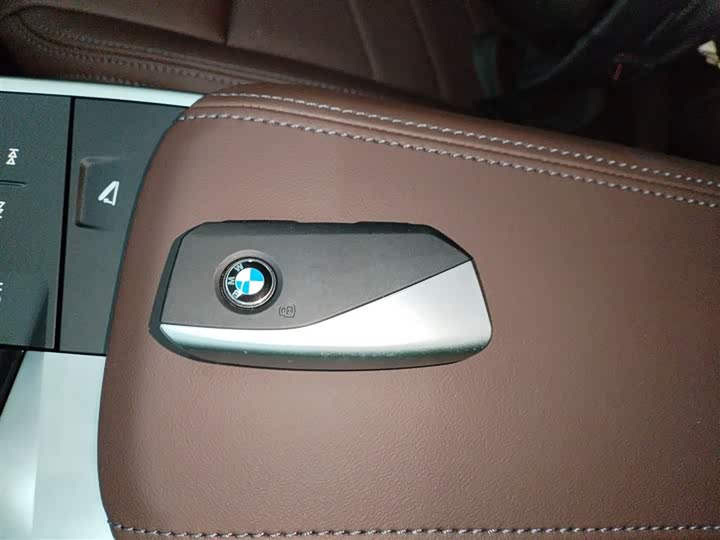 Фото 9 - BMW X1