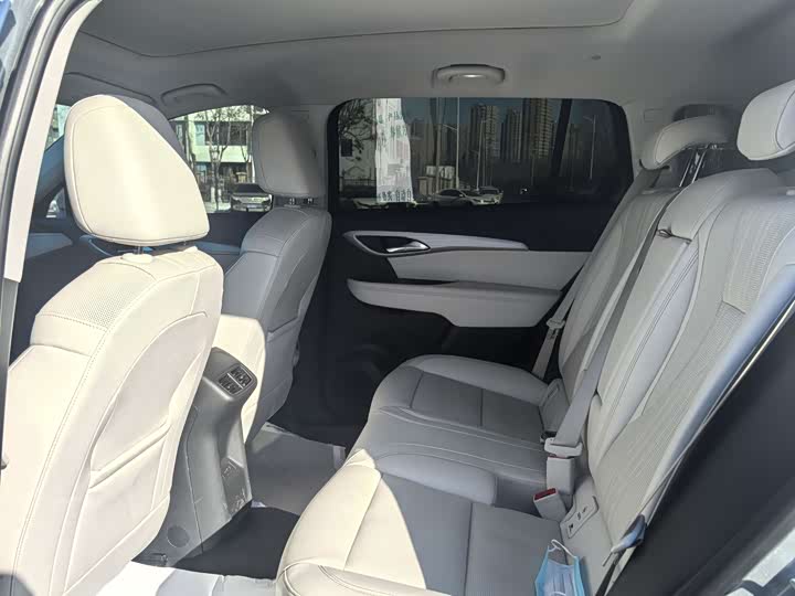 Фото 9 - Buick Envision Plus