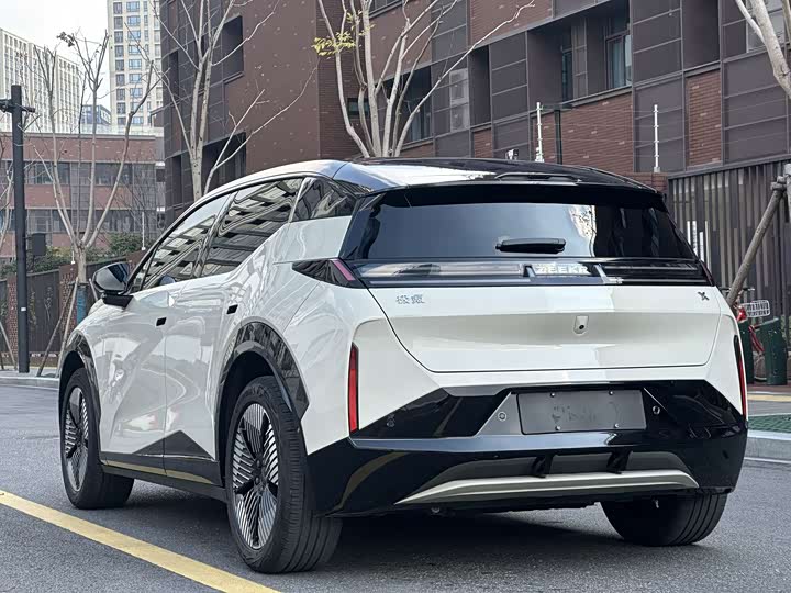 Фото 7 - Zeekr X