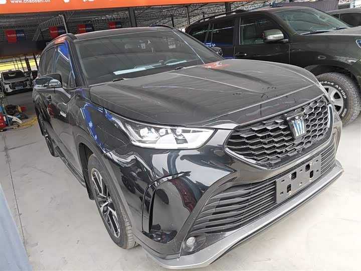 Фото 4 - Toyota Crown Kluger