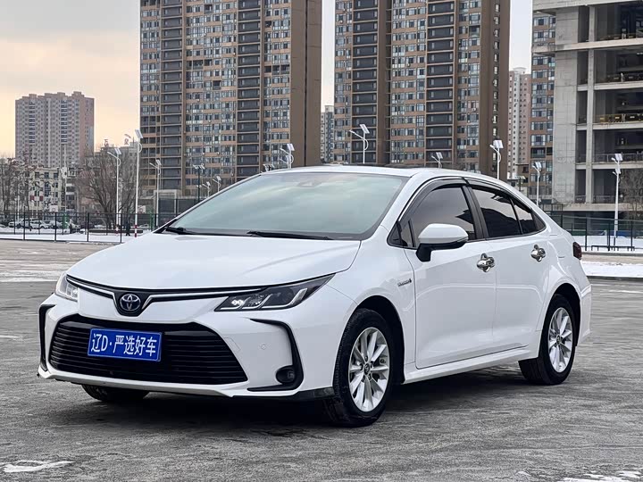 Фото 1 - Toyota Corolla