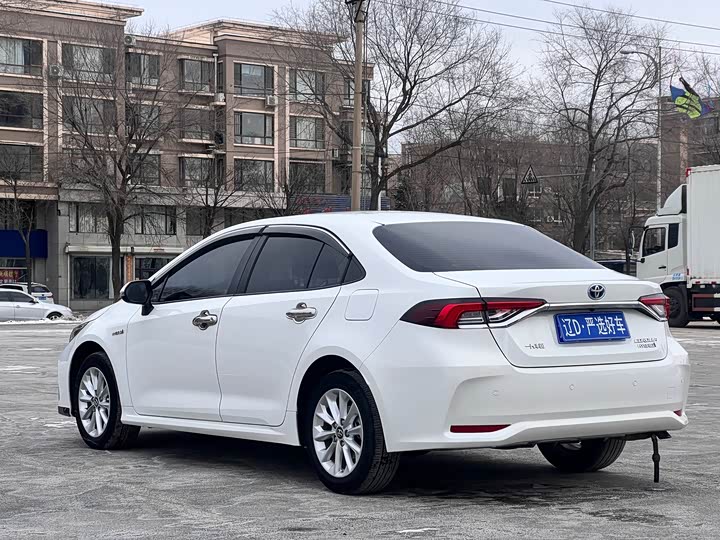 Фото 6 - Toyota Corolla