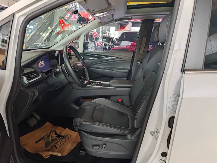 Фото 4 - Maxus G50