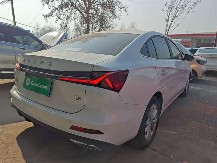 Фото 7 - Roewe i5