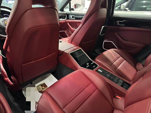 Фото 8 - Porsche Panamera