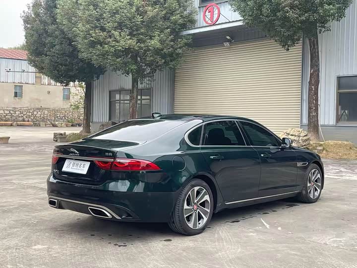 Фото 6 - Jaguar XF L