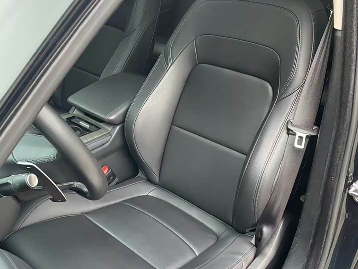 Фото 9 - Jaguar XF L