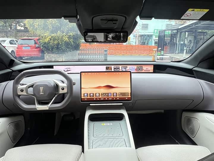 Фото 3 - Avatr 12