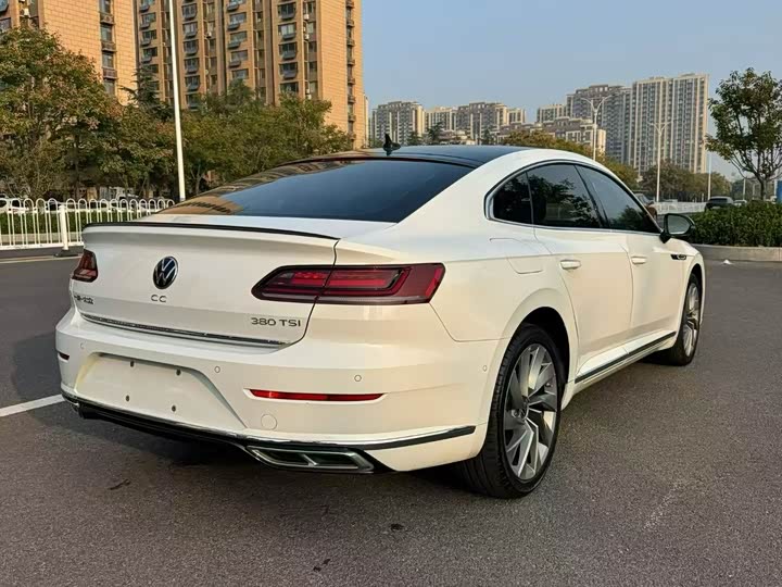 Фото 4 - Volkswagen CC